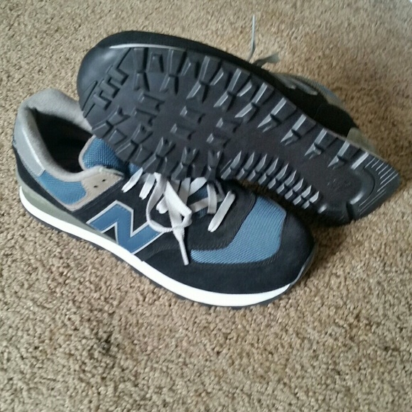 New Balance 574.  Brand New.  Never Worn. - Picture 4 of 5